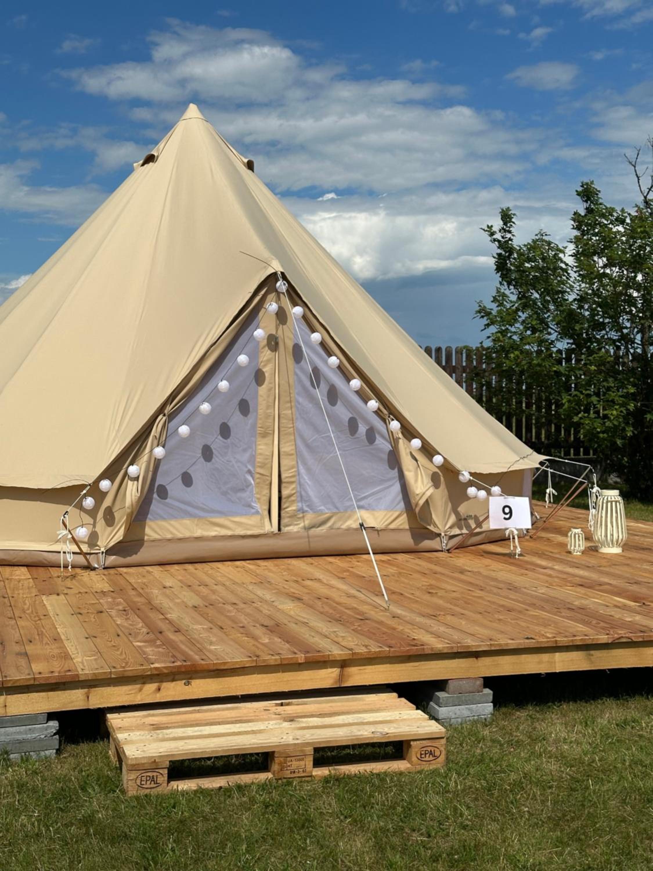 Glamping pospolu