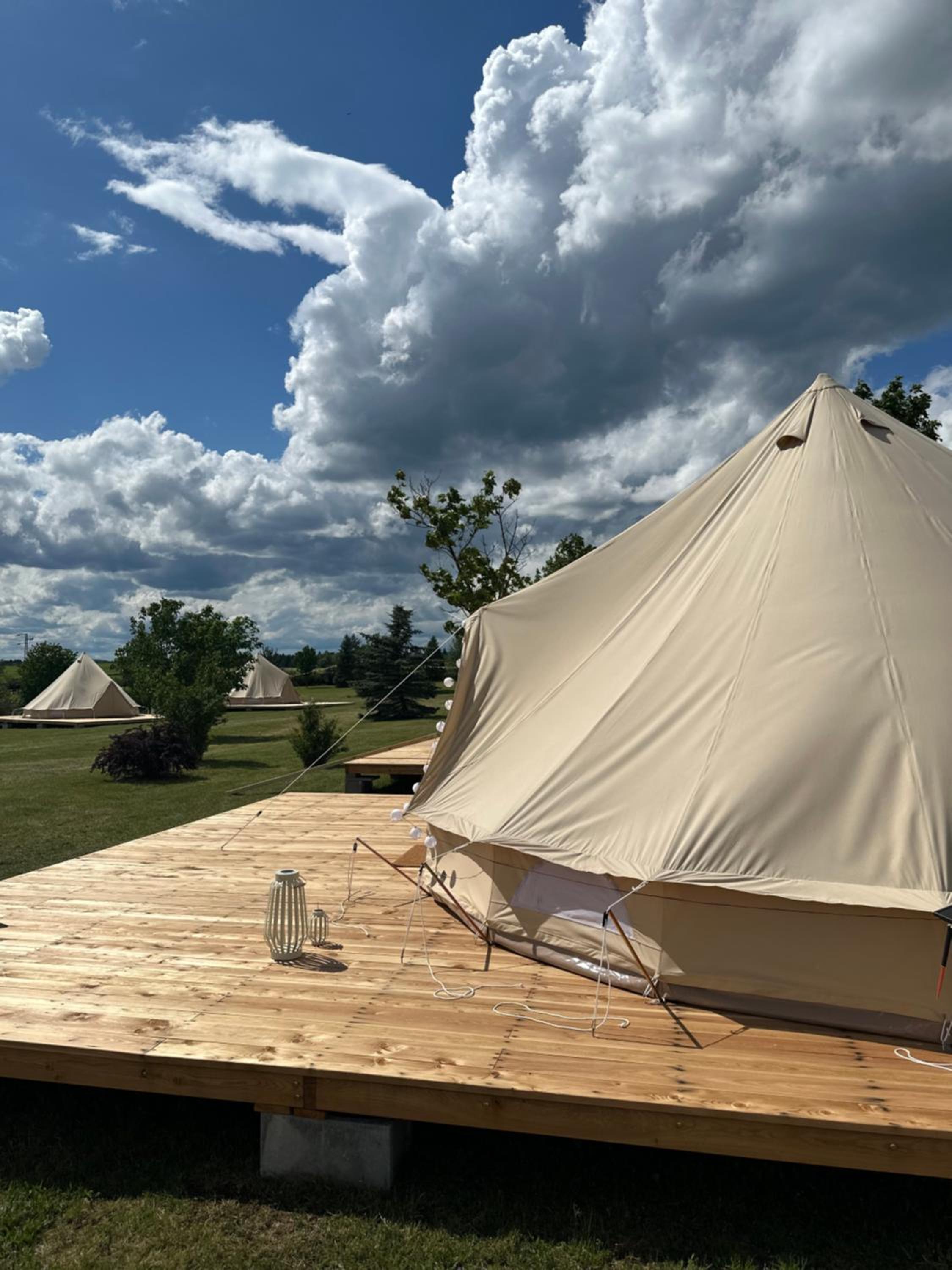 Glamping pospolu