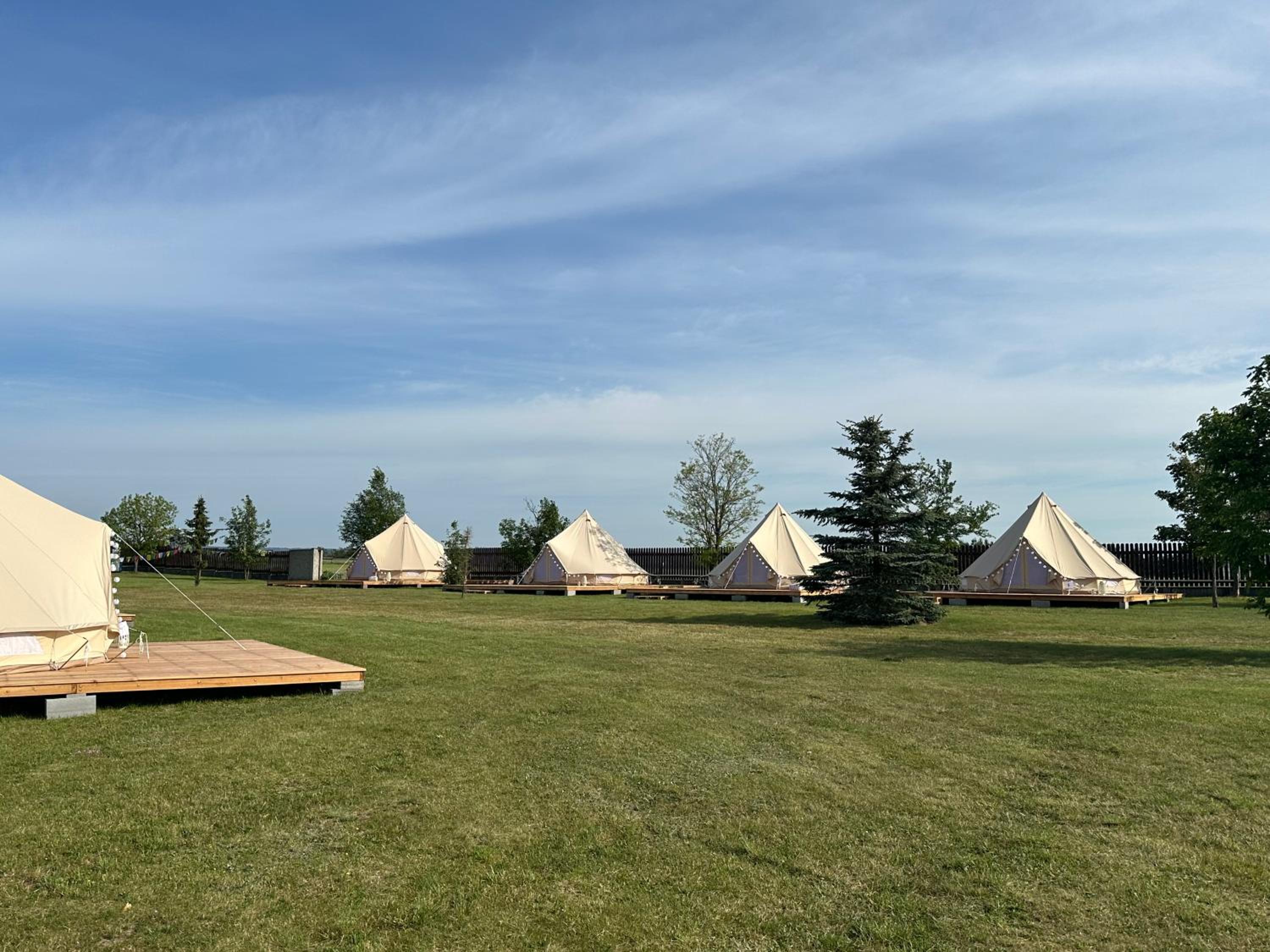 Glamping pospolu