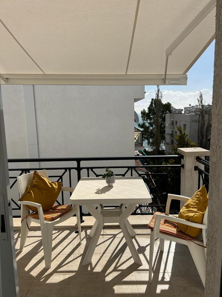 Hotel 2 bedroom flat by the sea - Image 1