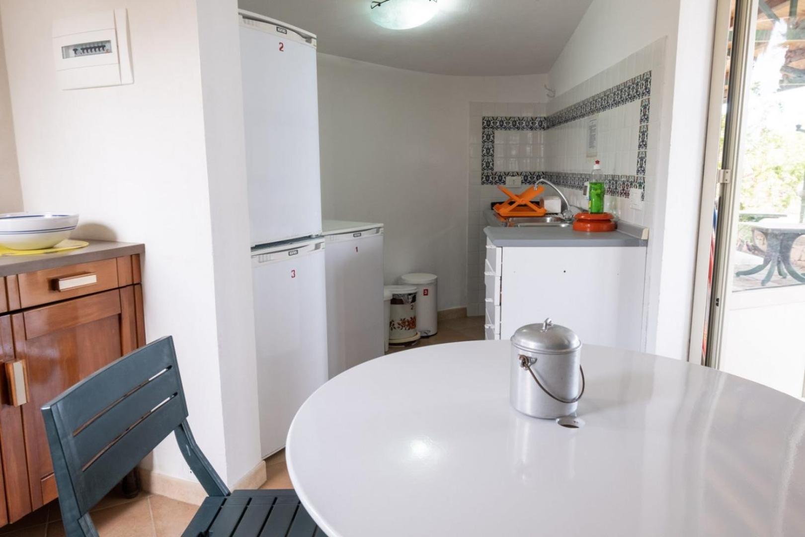 En-suite Triple Room-Giardino A Mare view 3