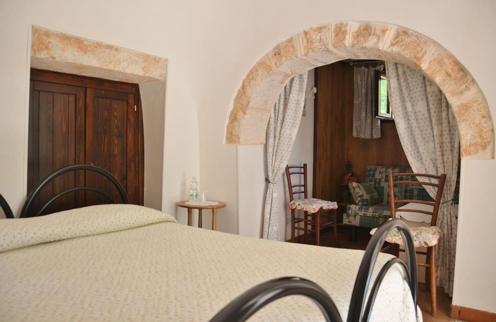 Trullo Matrimoniale Le Casedde