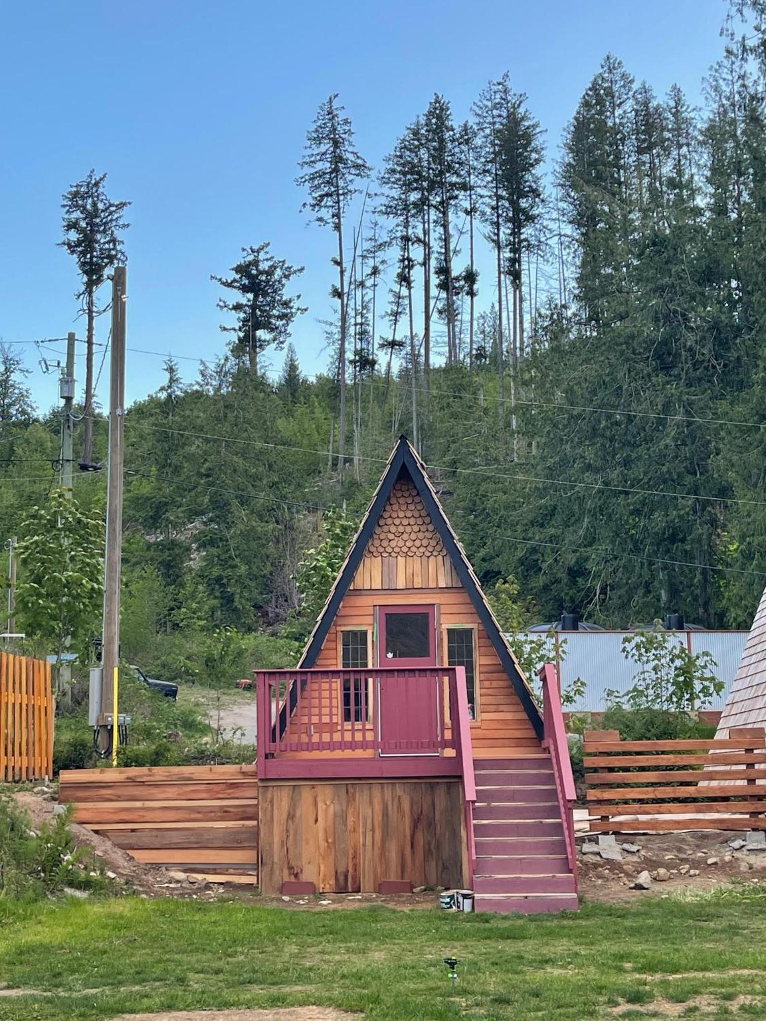 Bratty Catty Cabin