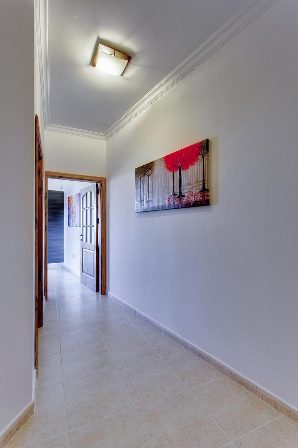 Cozy Apartment in St Paul's Bay photo 2