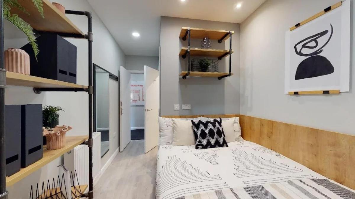 Cosy Ensuite Bedrooms at Electric Press near Sheffield City Centre