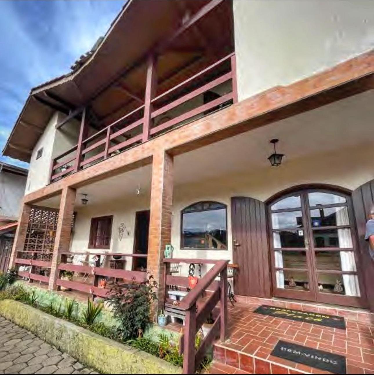 Hospedagem Platô