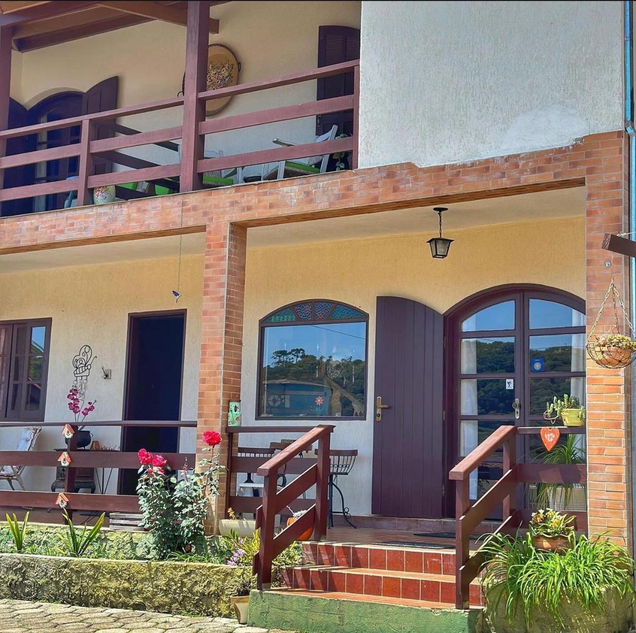Hospedagem Platô