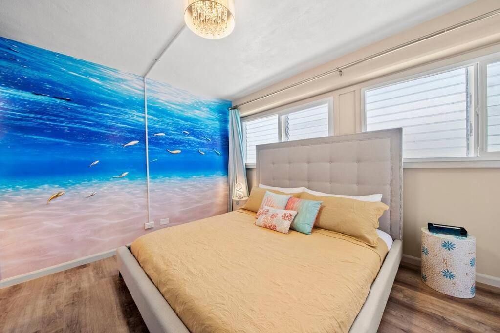 Waikiki Ocean Fantasy, Free Parking, Beach Supplies