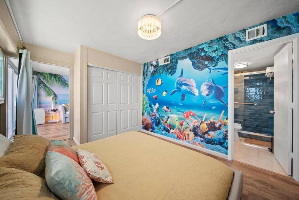 Waikiki Ocean Fantasy, Free Parking, Beach Supplies