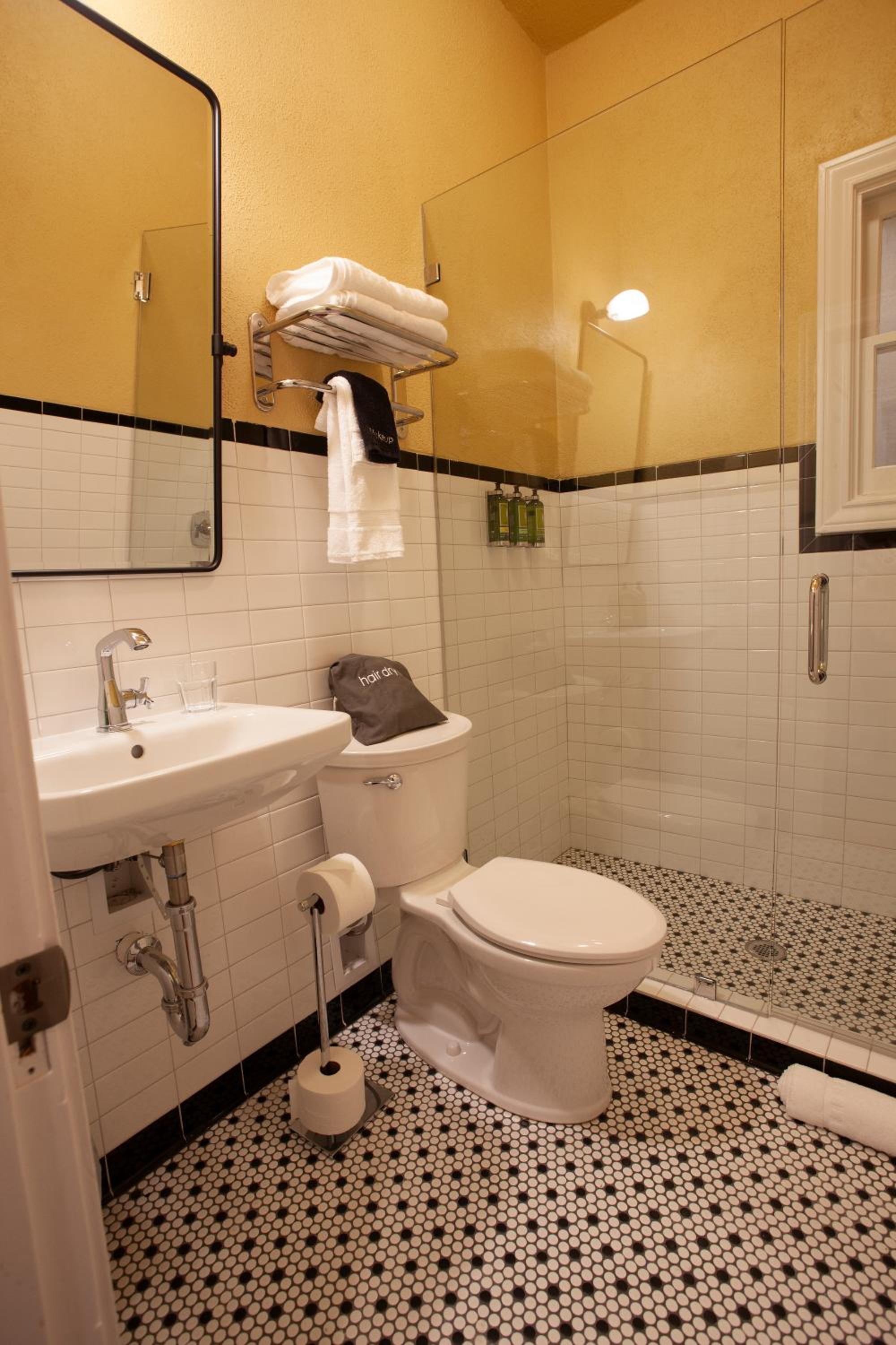Greyhound Inn, Fotografia 31