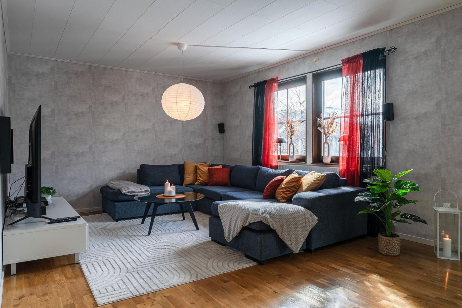 Guestly Homes - Spacious 5BR Villa with Sauna view 5