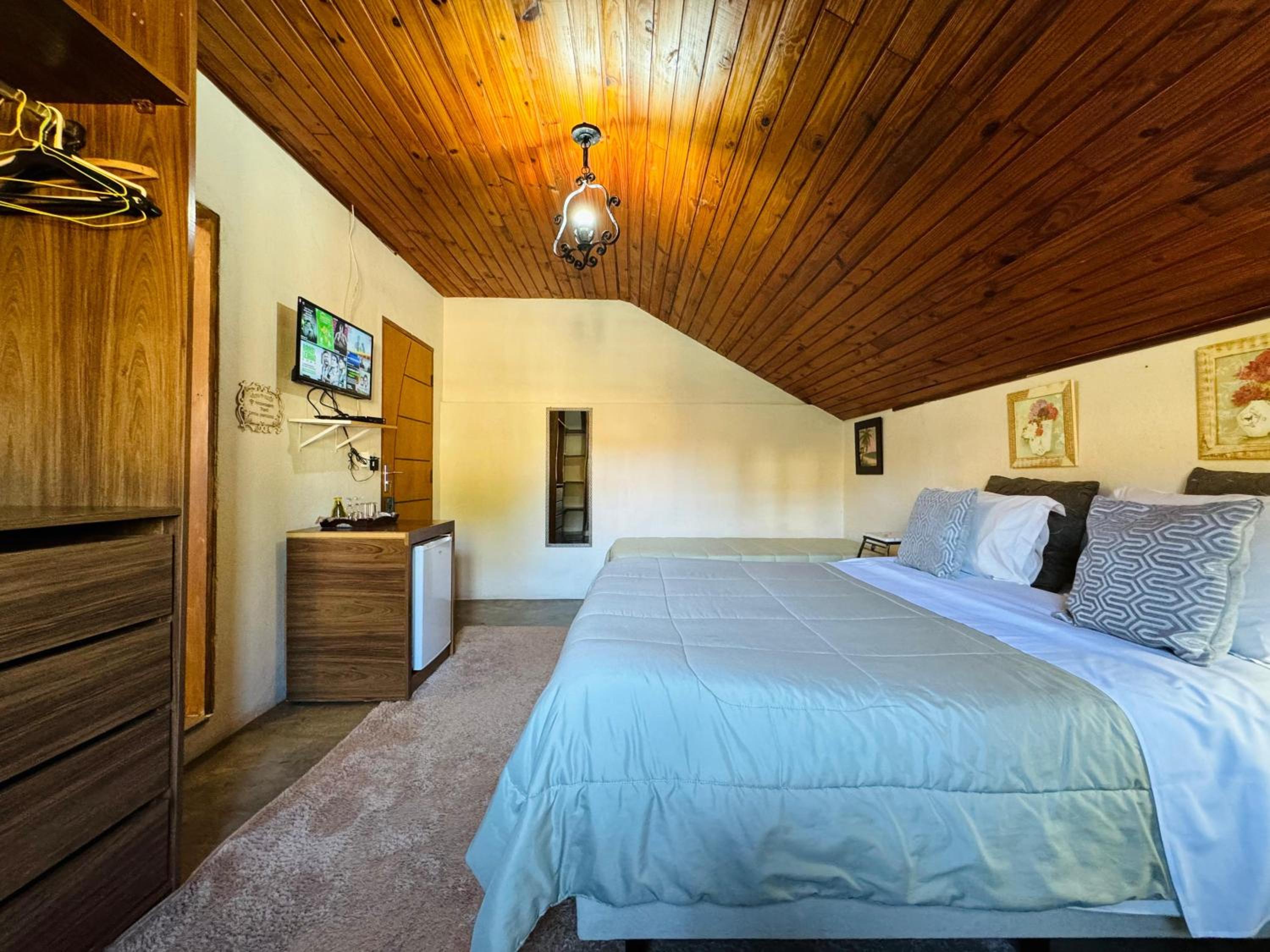 Hospedagem Platô