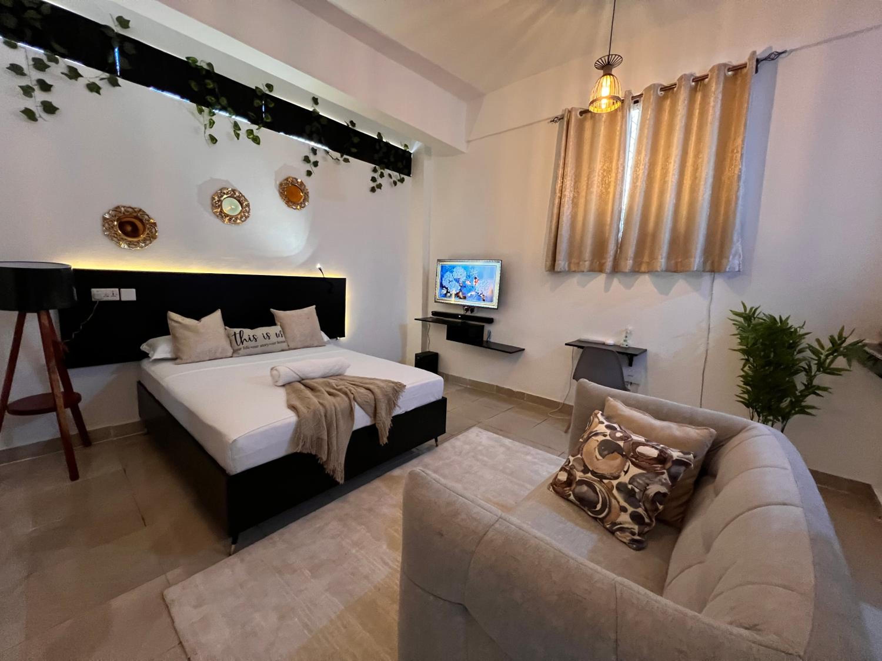 Unique Studiobedsitter apartment , Bamburi view 2