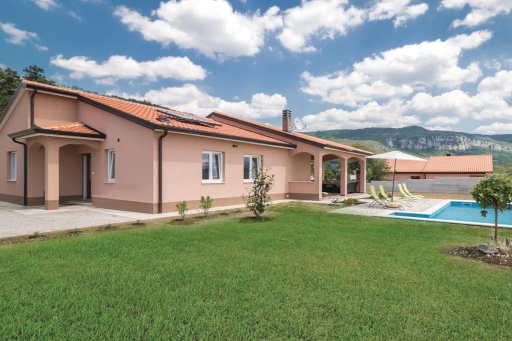 Villa Roč