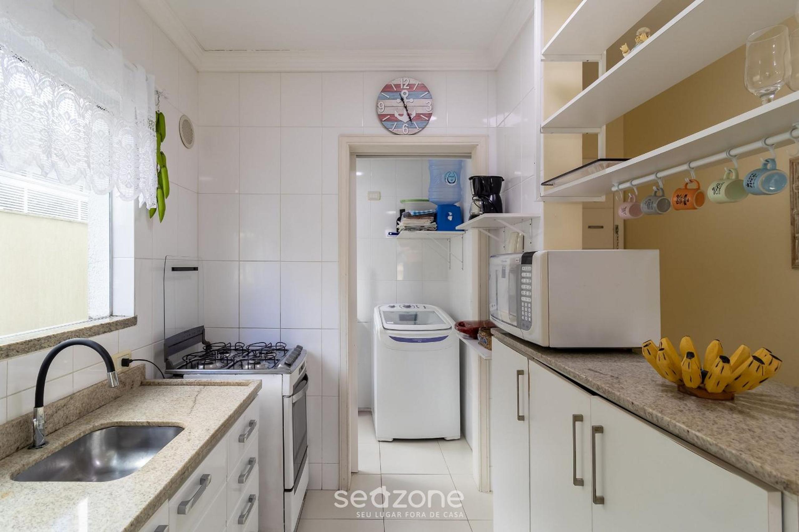 Apartamentos próximo a Praia de Bombas - ARZ