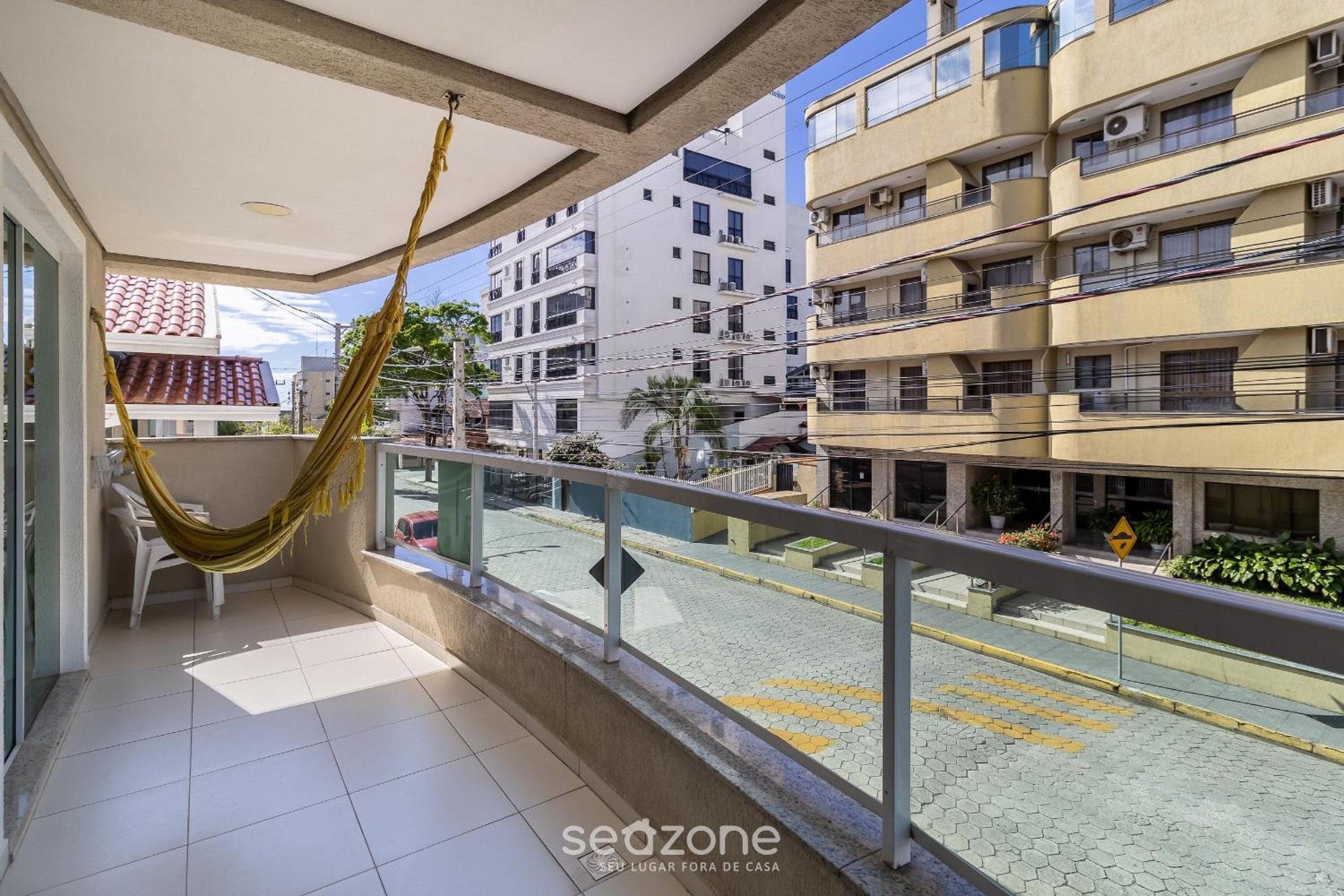 Apartamentos próximo a Praia de Bombas - ARZ