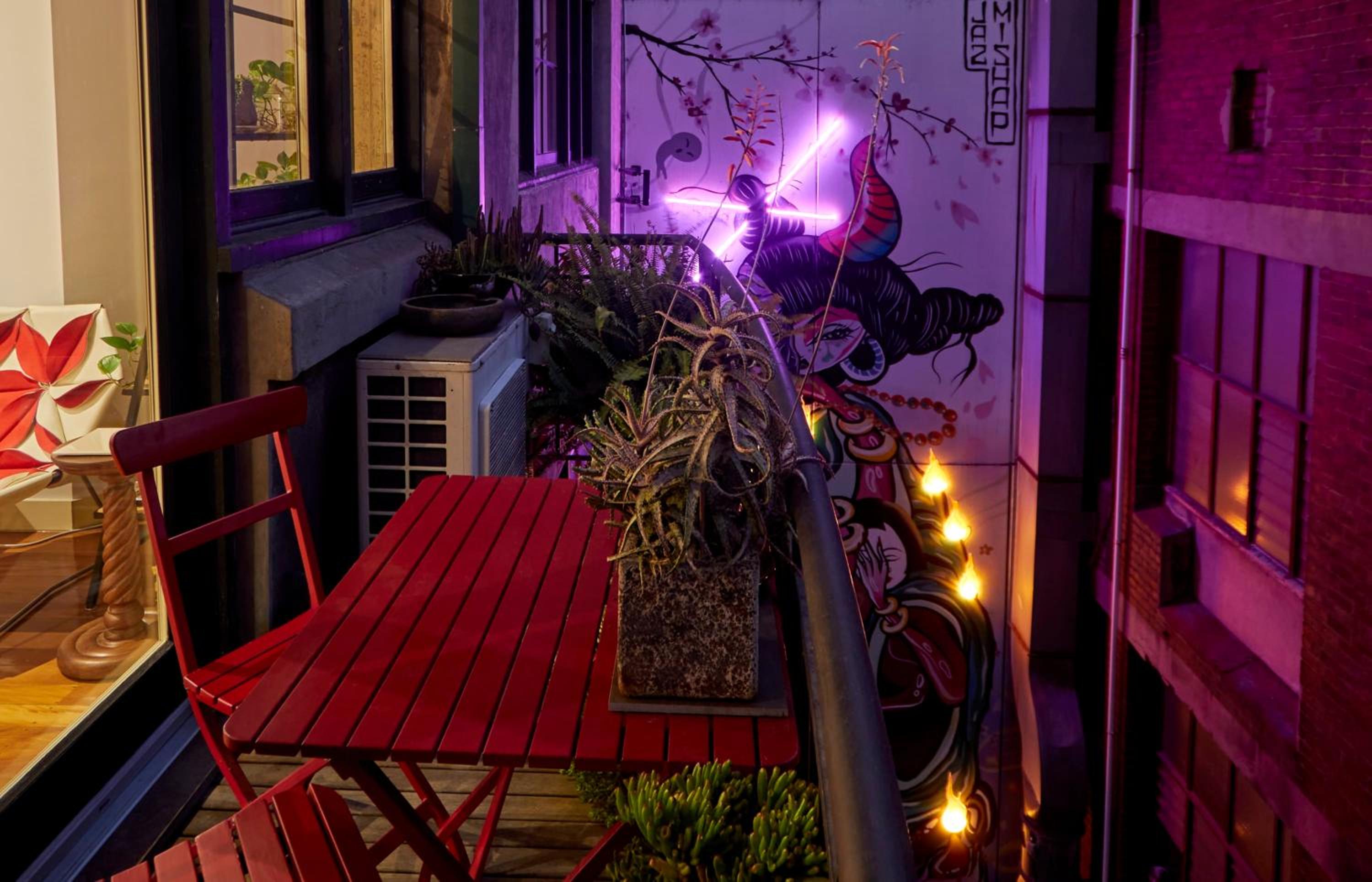 VAQUAY The Kimono In Melbourne CBD