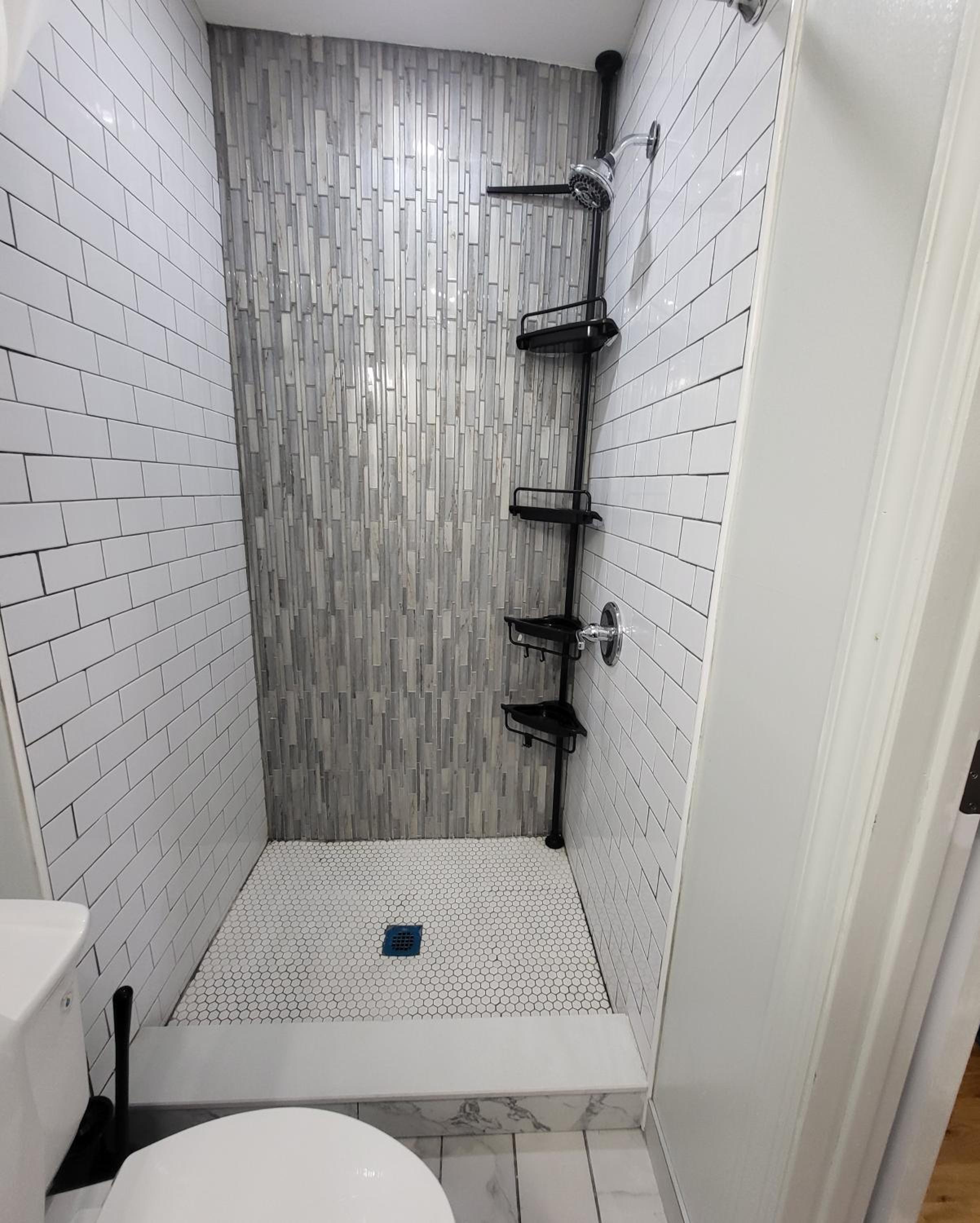 OoohLaLa! 2 Beds and 2 Full Baths w/Free Parking view 5