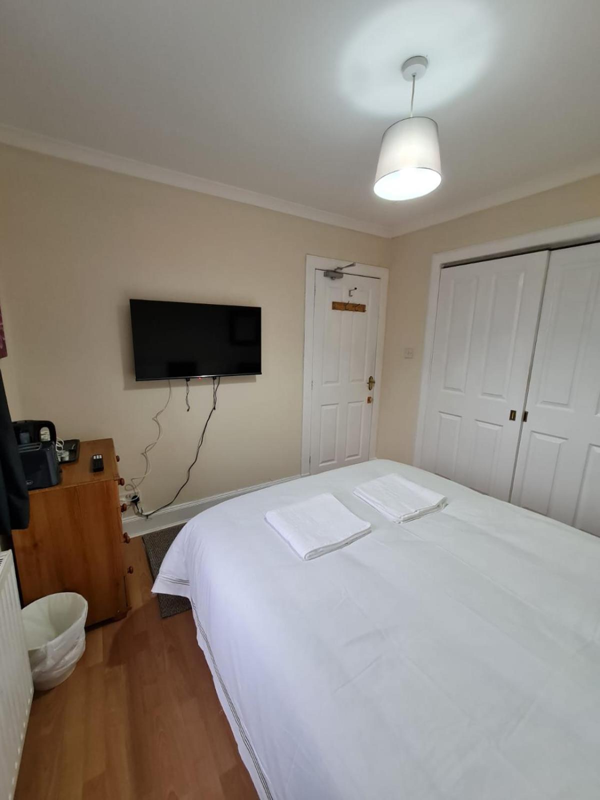 Arthur St Rooms