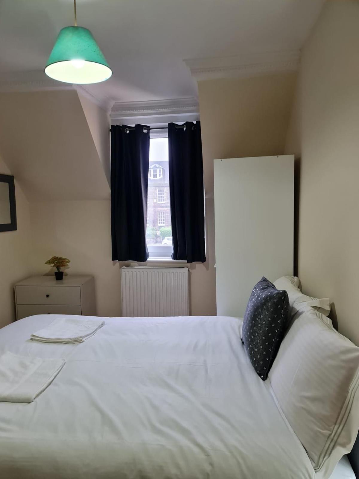 Arthur St Rooms