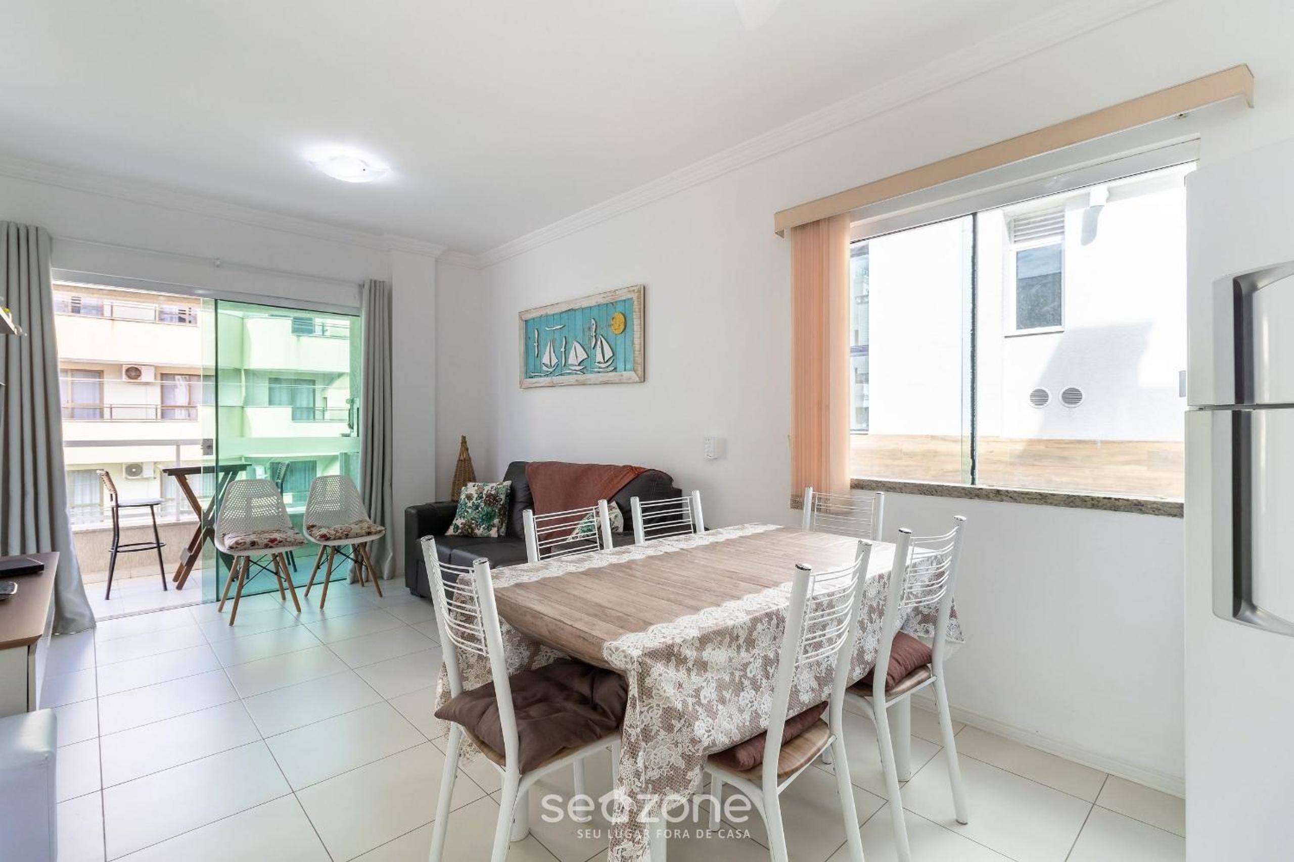 Apartamentos próximo a Praia de Bombas - ARZ