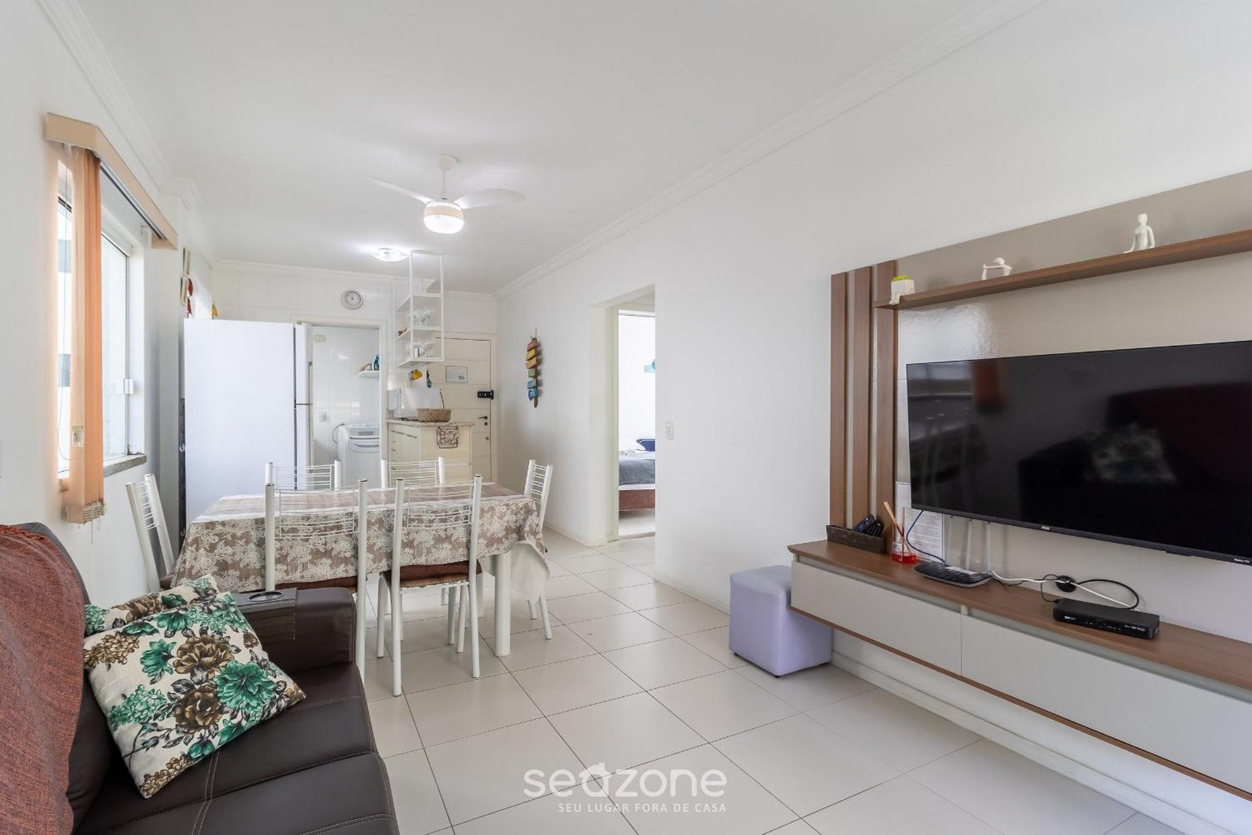 Apartamentos próximo a Praia de Bombas - ARZ