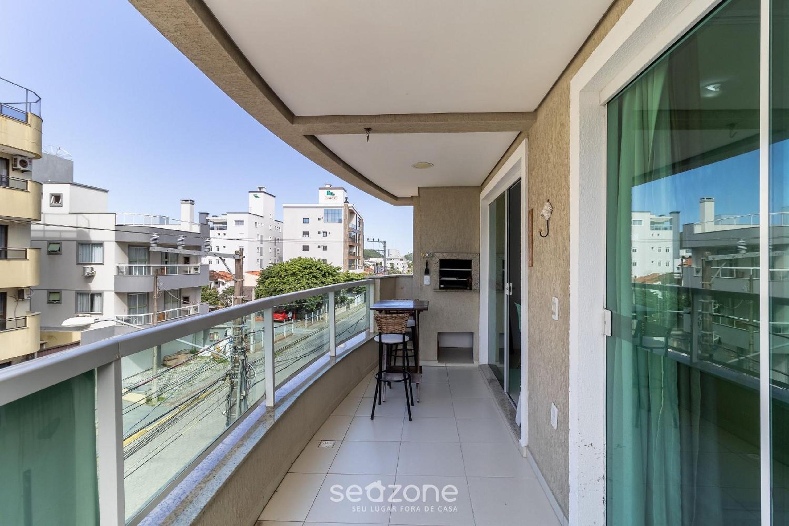 Apartamentos próximo a Praia de Bombas - ARZ