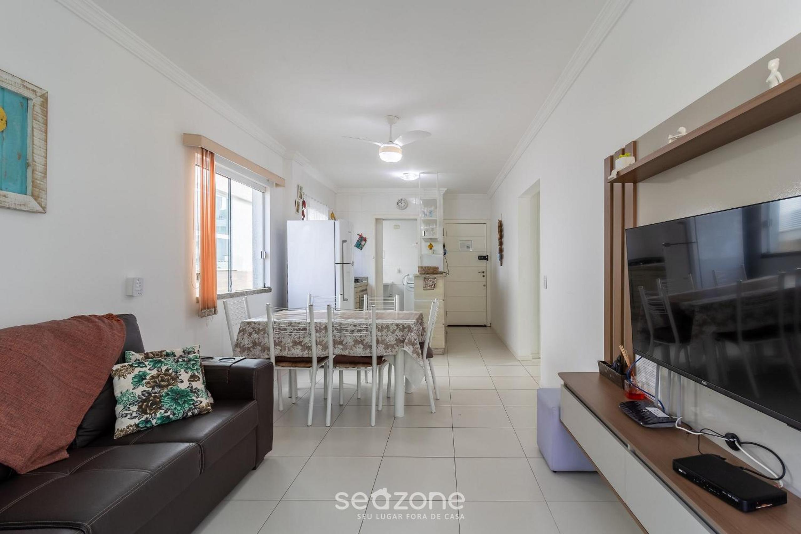 Apartamentos próximo a Praia de Bombas - ARZ