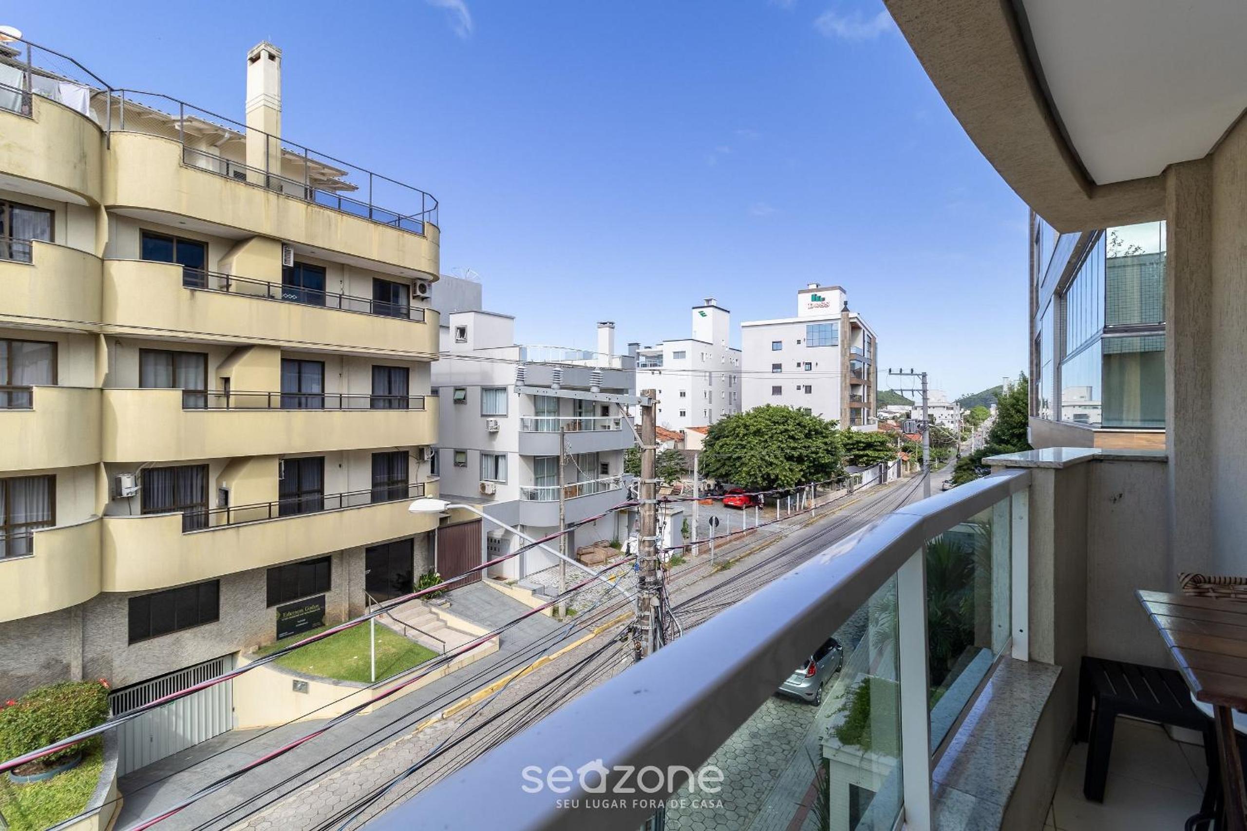 Apartamentos próximo a Praia de Bombas - ARZ