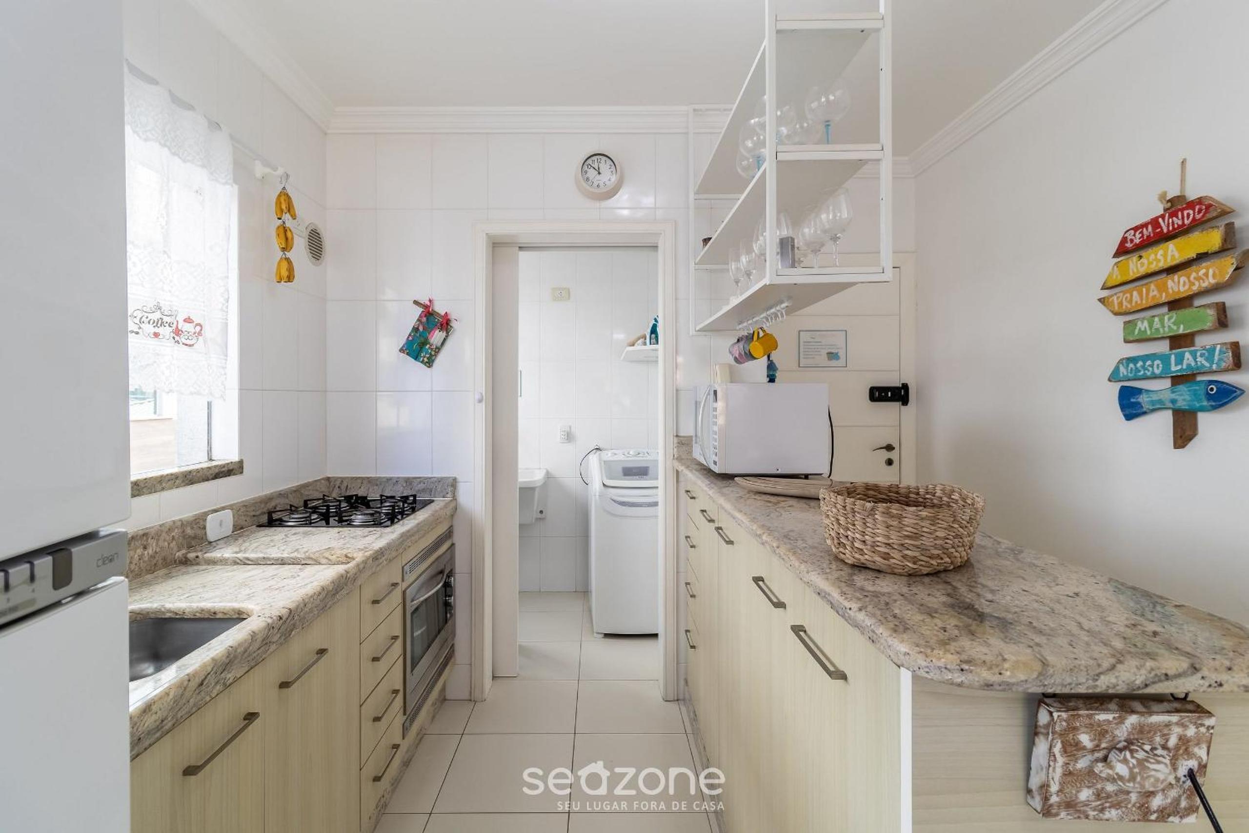 Apartamentos próximo a Praia de Bombas - ARZ