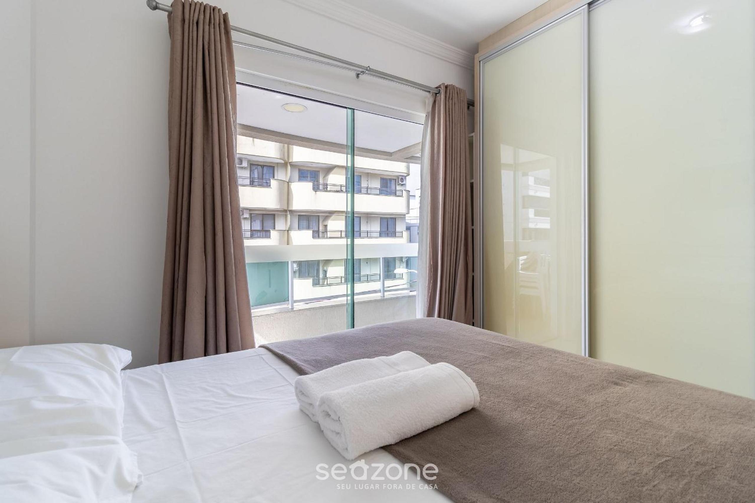 Apartamentos próximo a Praia de Bombas - ARZ