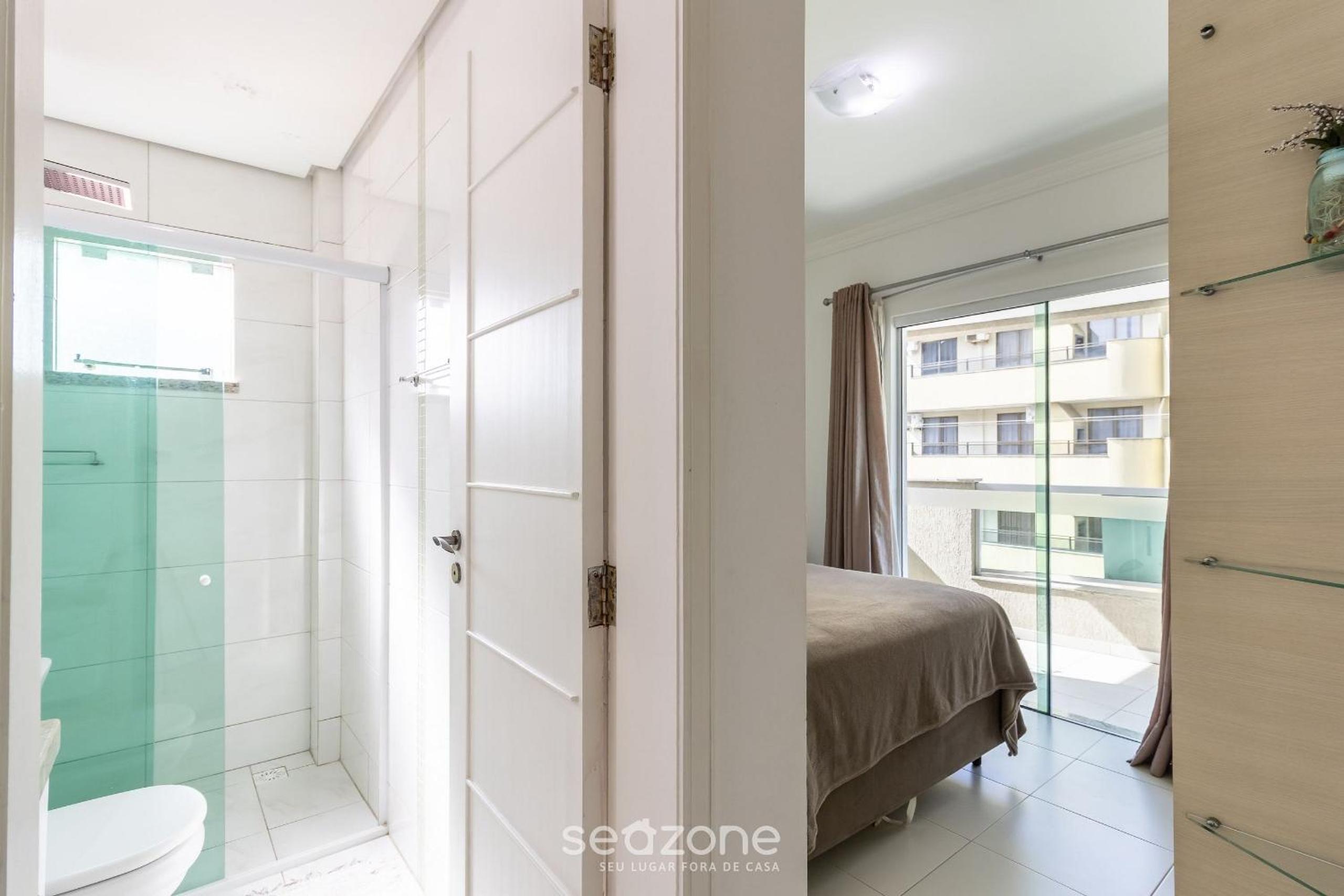 Apartamentos próximo a Praia de Bombas - ARZ