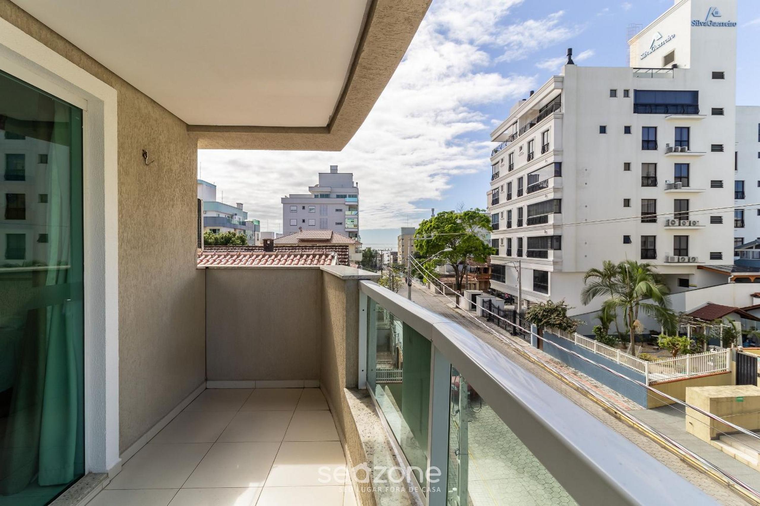 Apartamentos próximo a Praia de Bombas - ARZ