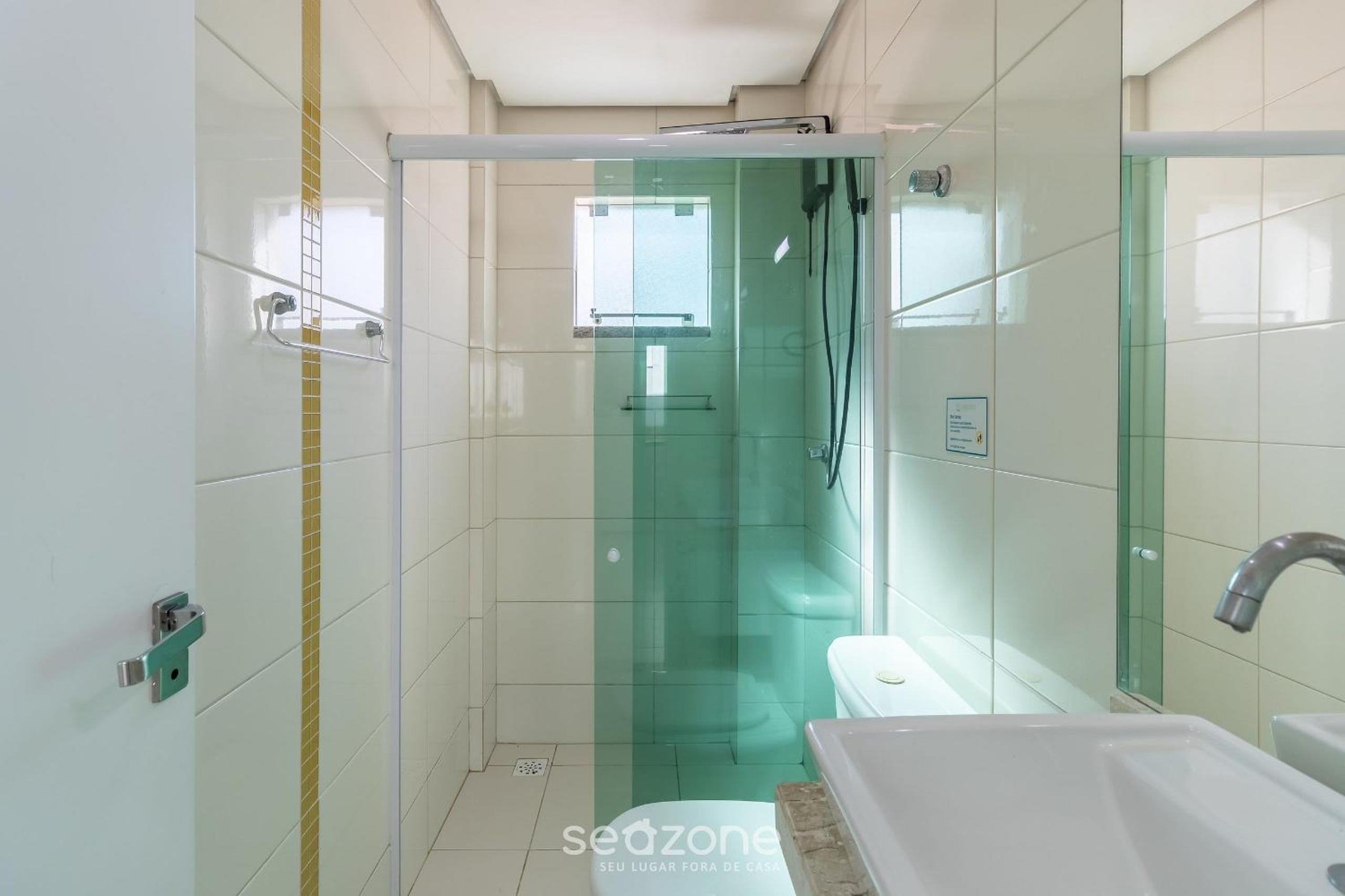 Apartamentos próximo a Praia de Bombas - ARZ