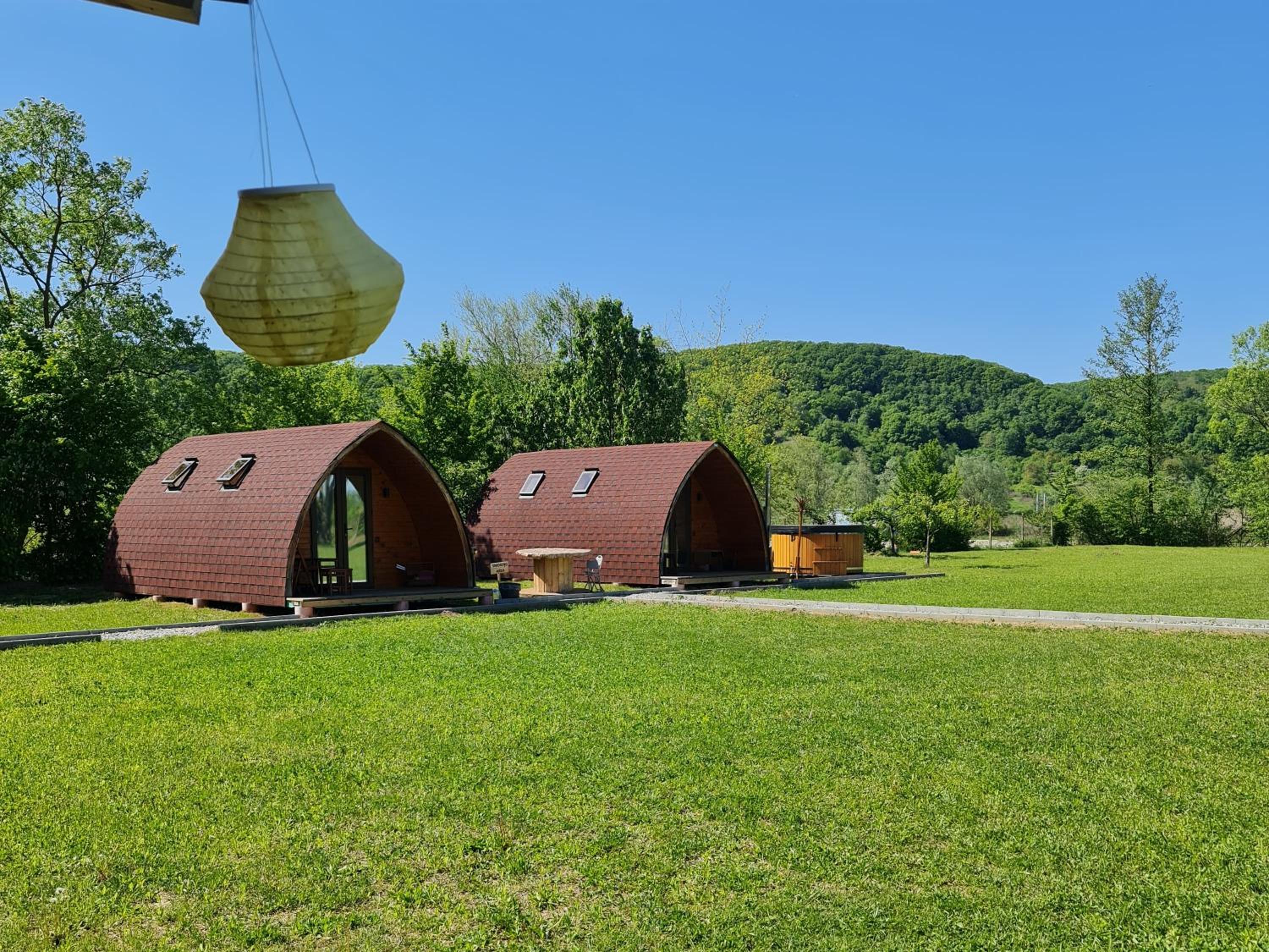 Hotel Căsuțe în mijlocul naturii - Wild Camp Avrig