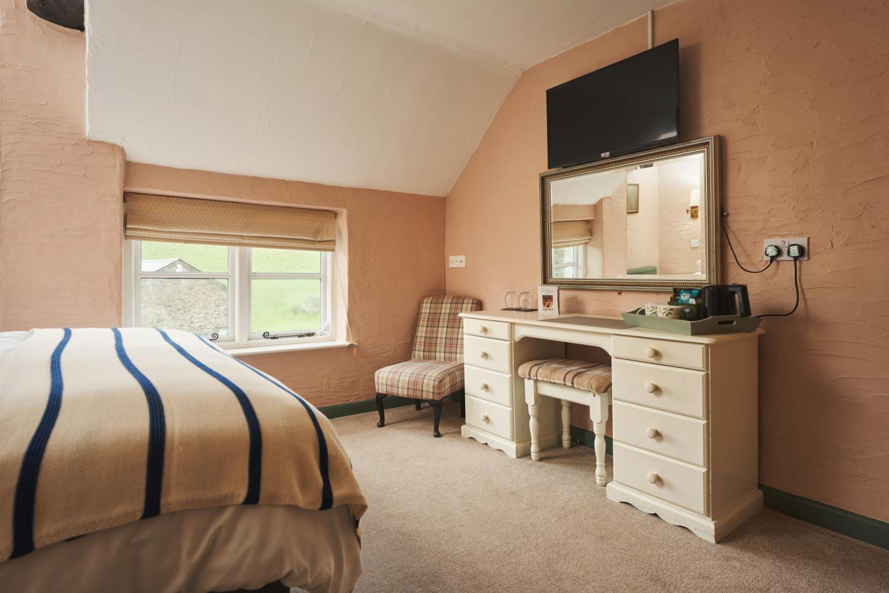 Lynmouth Vacations - Blue Ball Inn - Property Image 36