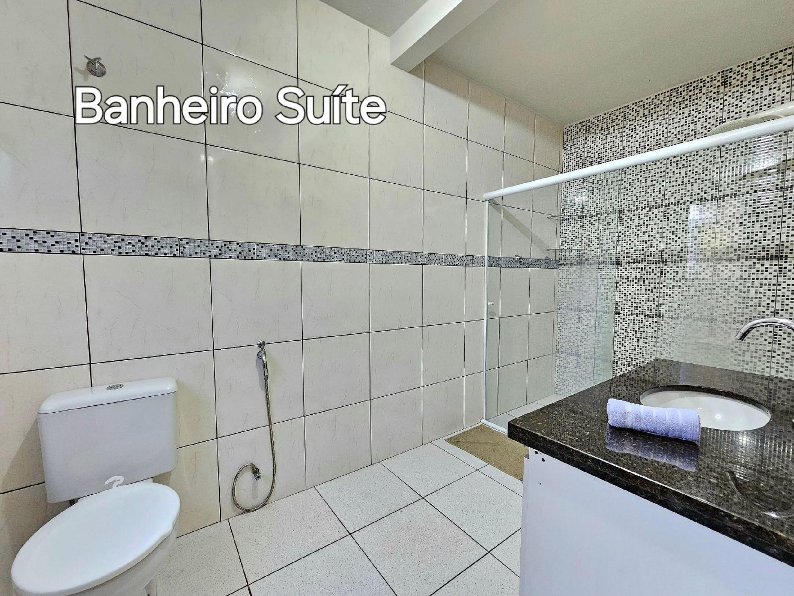 Casa 4 quartos c Piscina ao lado do Paraguai