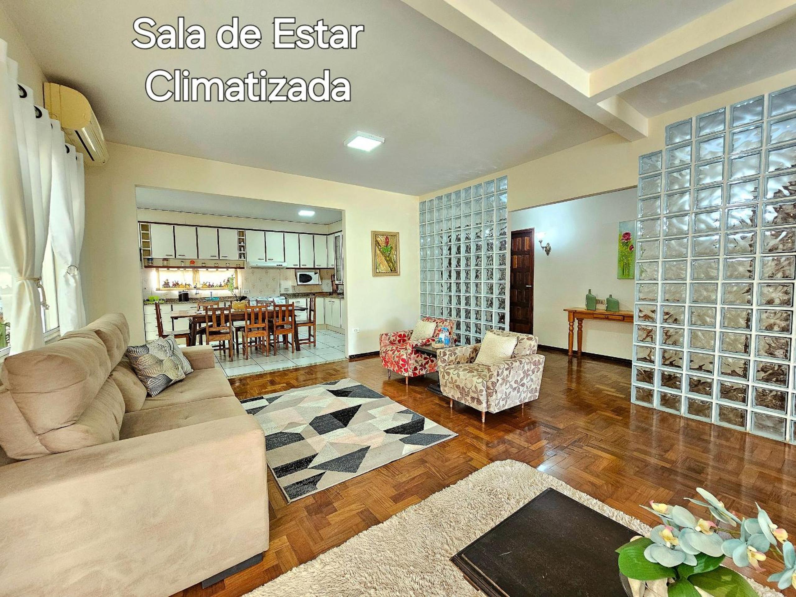 Casa 4 quartos c Piscina ao lado do Paraguai