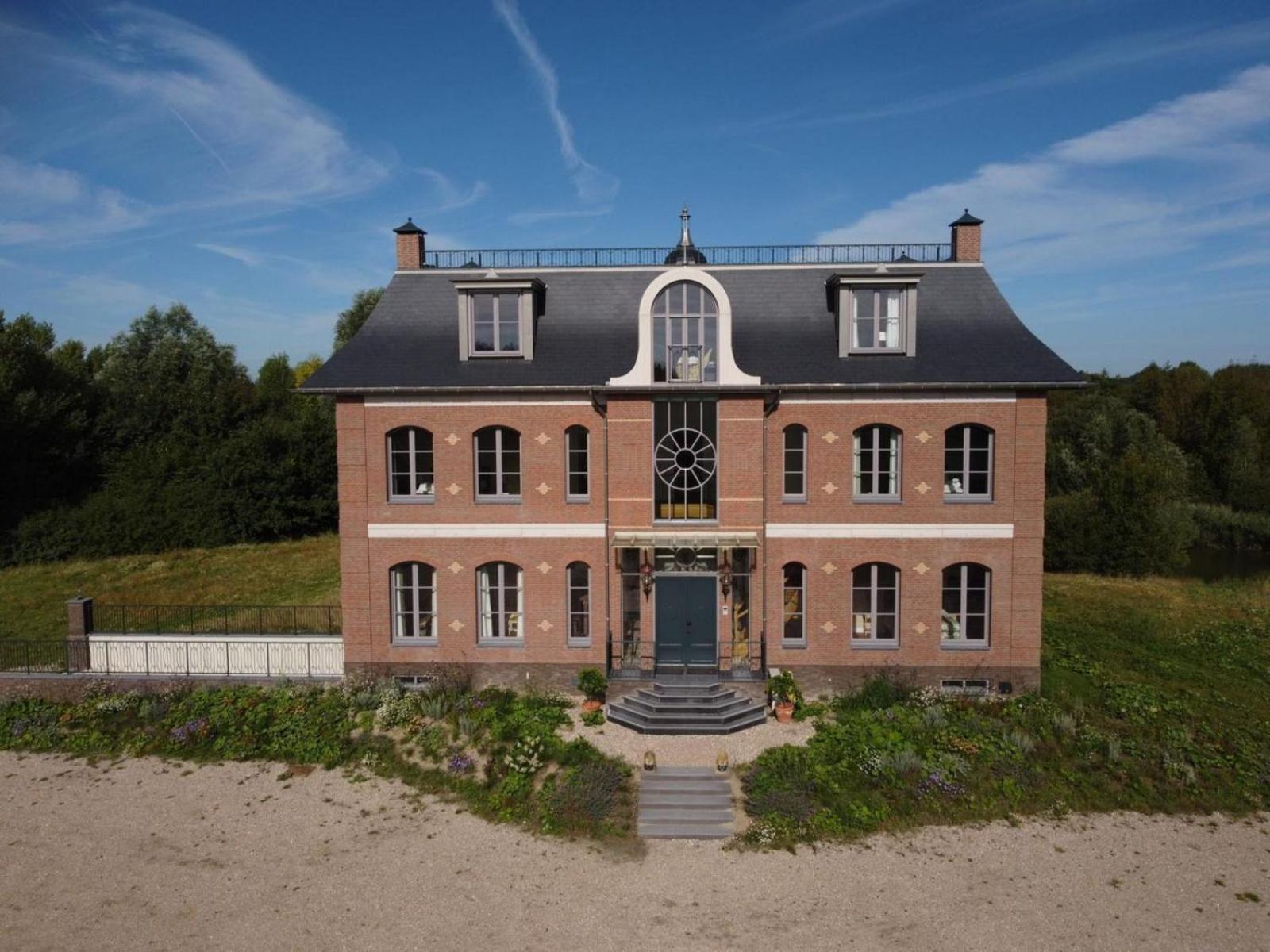 VZ2349 Appartement (bg) in Oostkapelle view 2
