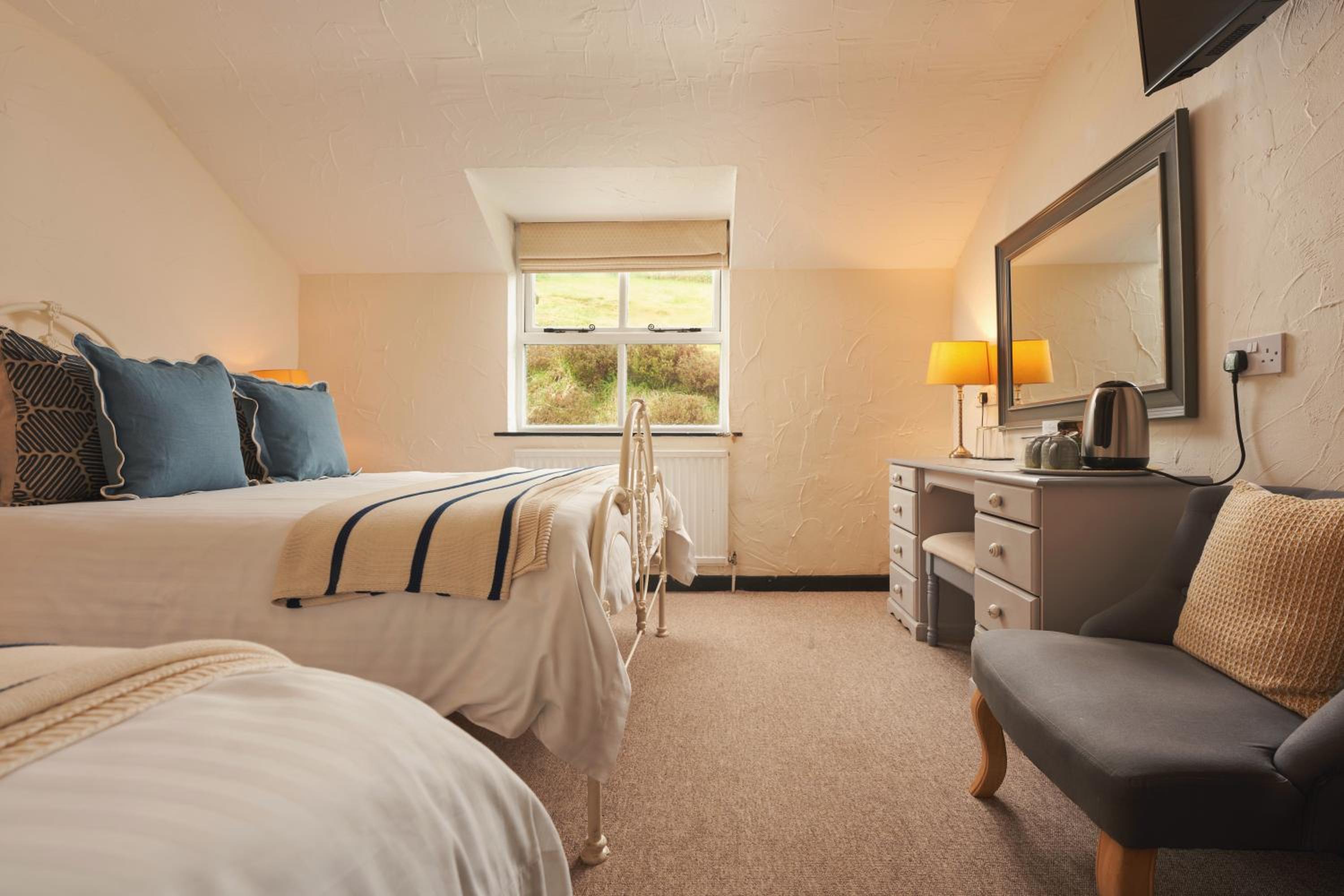 Lynmouth Vacations - Blue Ball Inn - Property Image 29