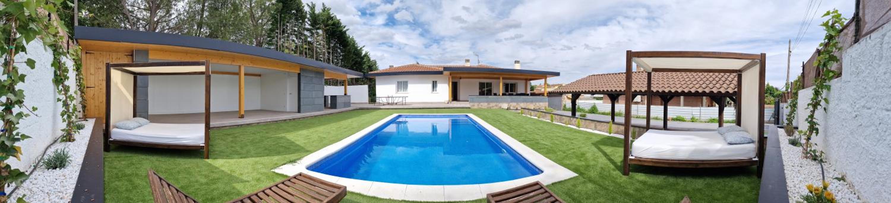Chalet Oasis, Piscina, Barbacoa, Jardin, Amigos, Familia, Grupos, Casa, Villa view 2