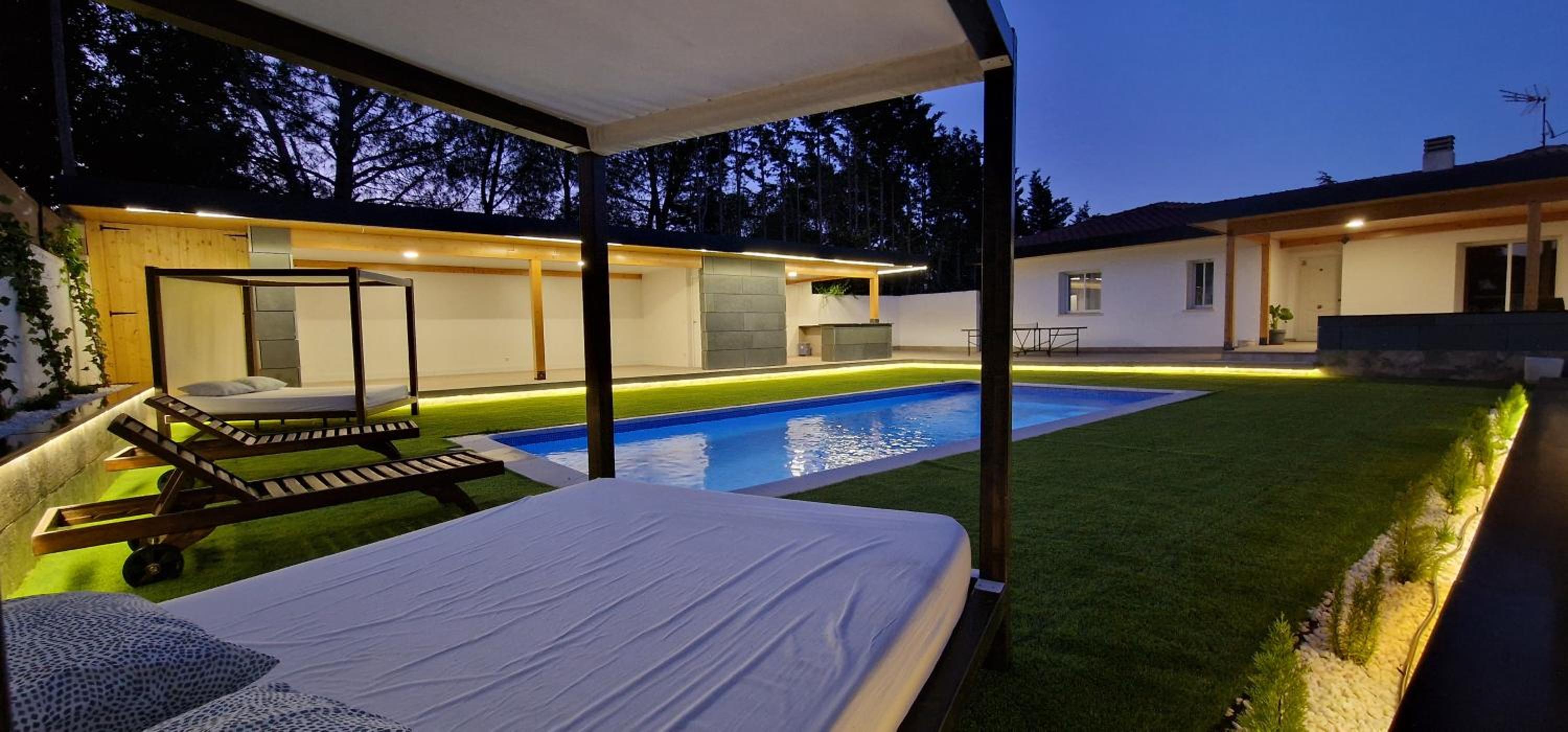 Chalet Oasis, Piscina, Barbacoa, Jardin, Amigos, Familia, Grupos, Casa, Villa view 3