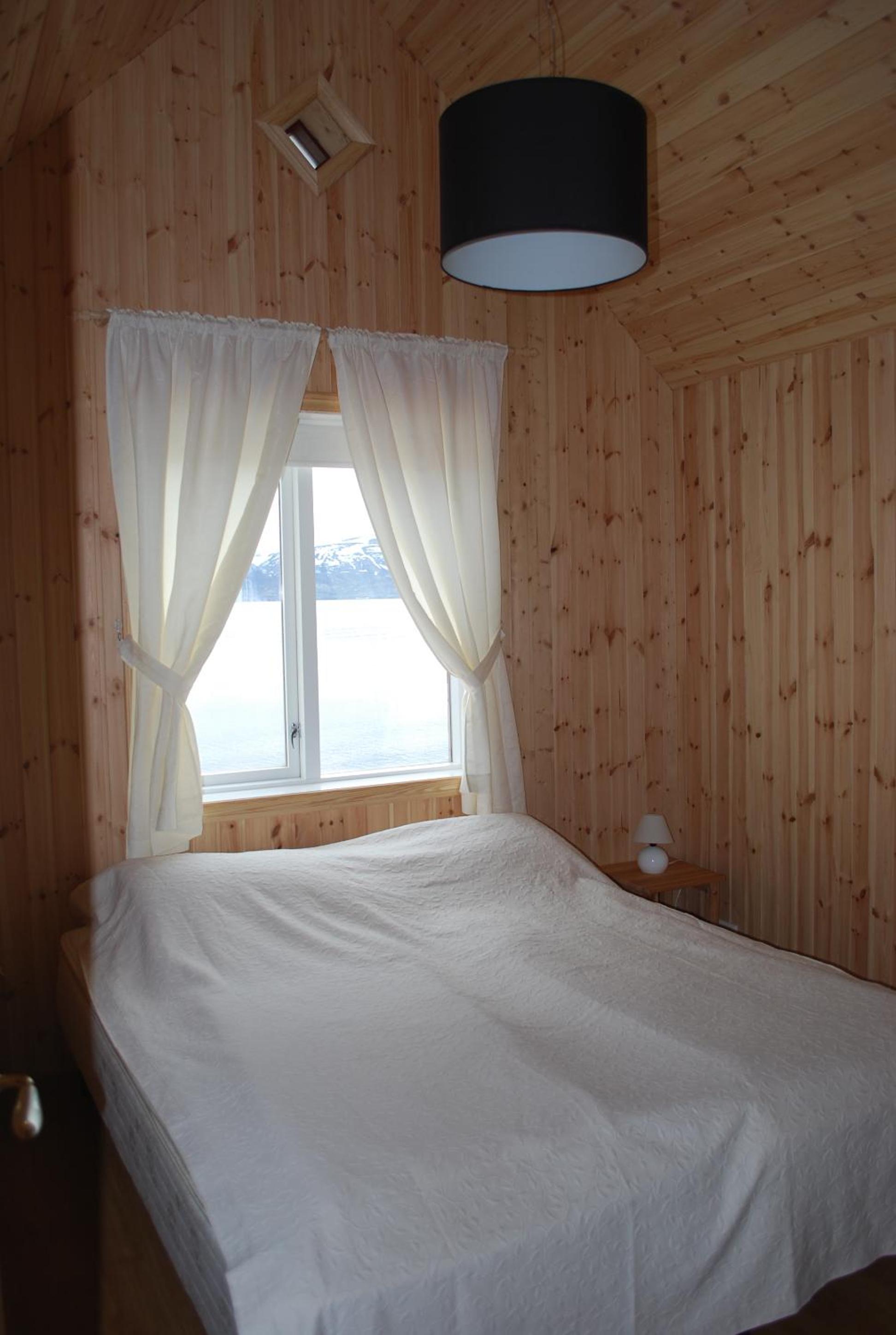 Photo 33