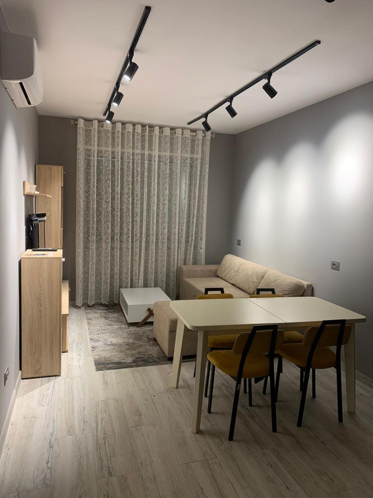 I&S Apartment 4
