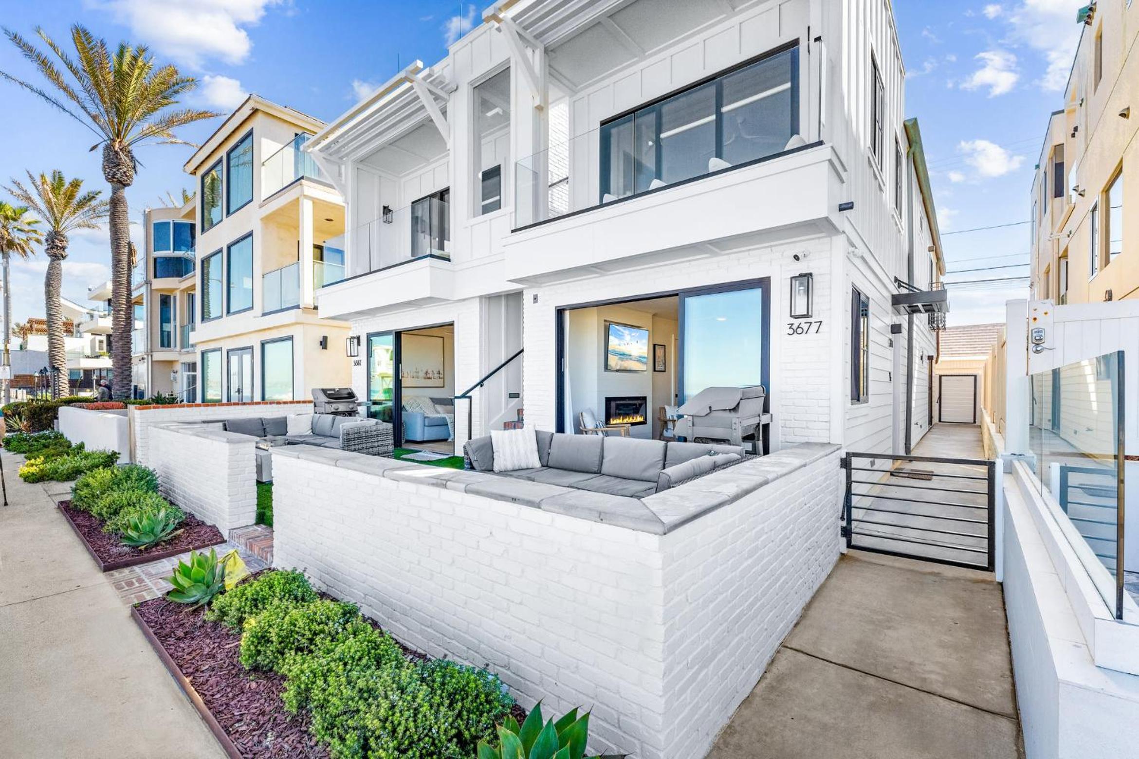 Luxury Ground S Oceanfront Unit with Boardwalk Lounge Firepit - AC view 3