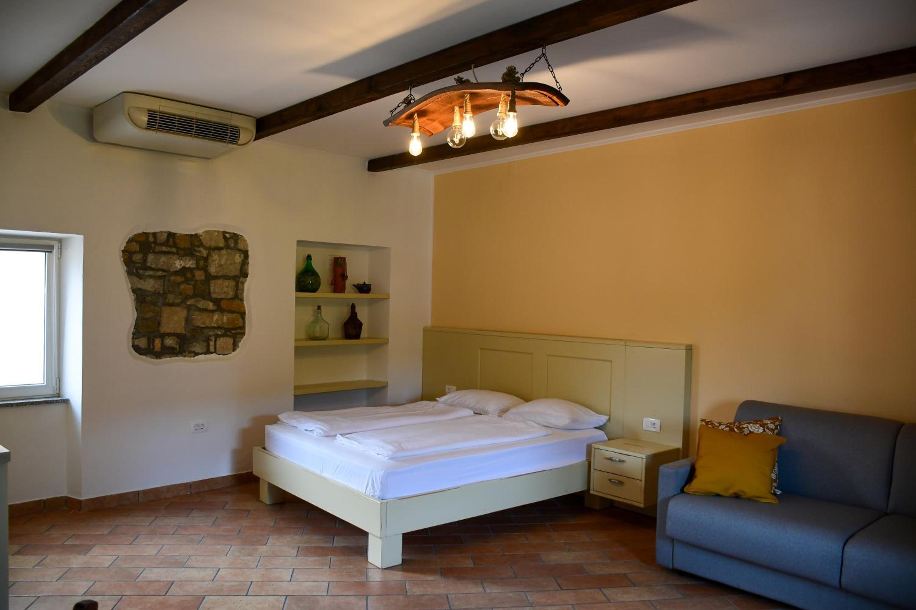 Ražman Wine Rooms view 2