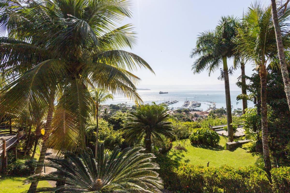 Casa Yacht Club