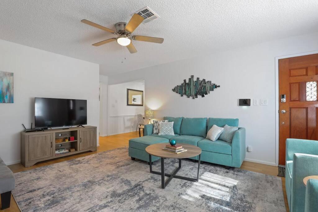 Trinity Escape Entire home near Lodi Lake view 3