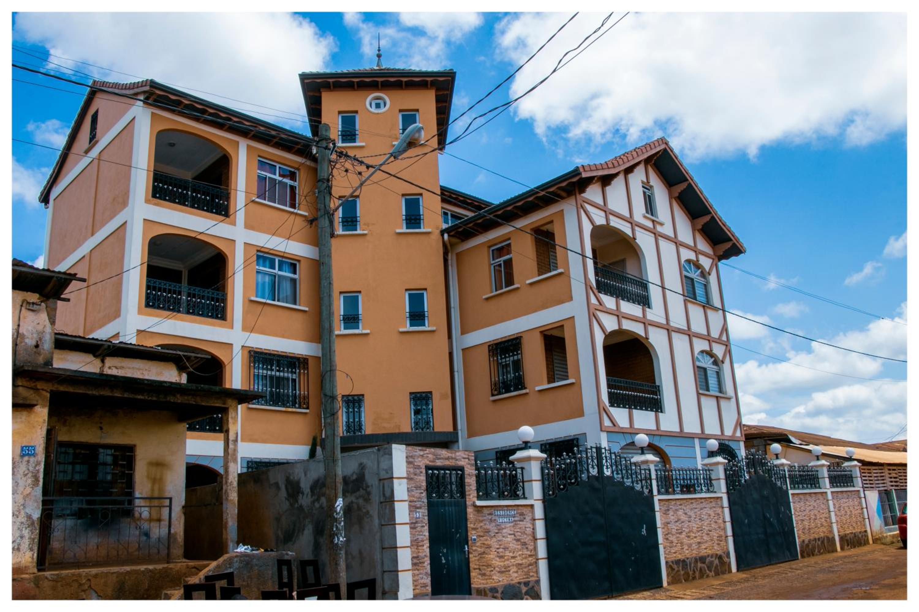 Résidence VICYMA app meublés haut standing Bafoussam