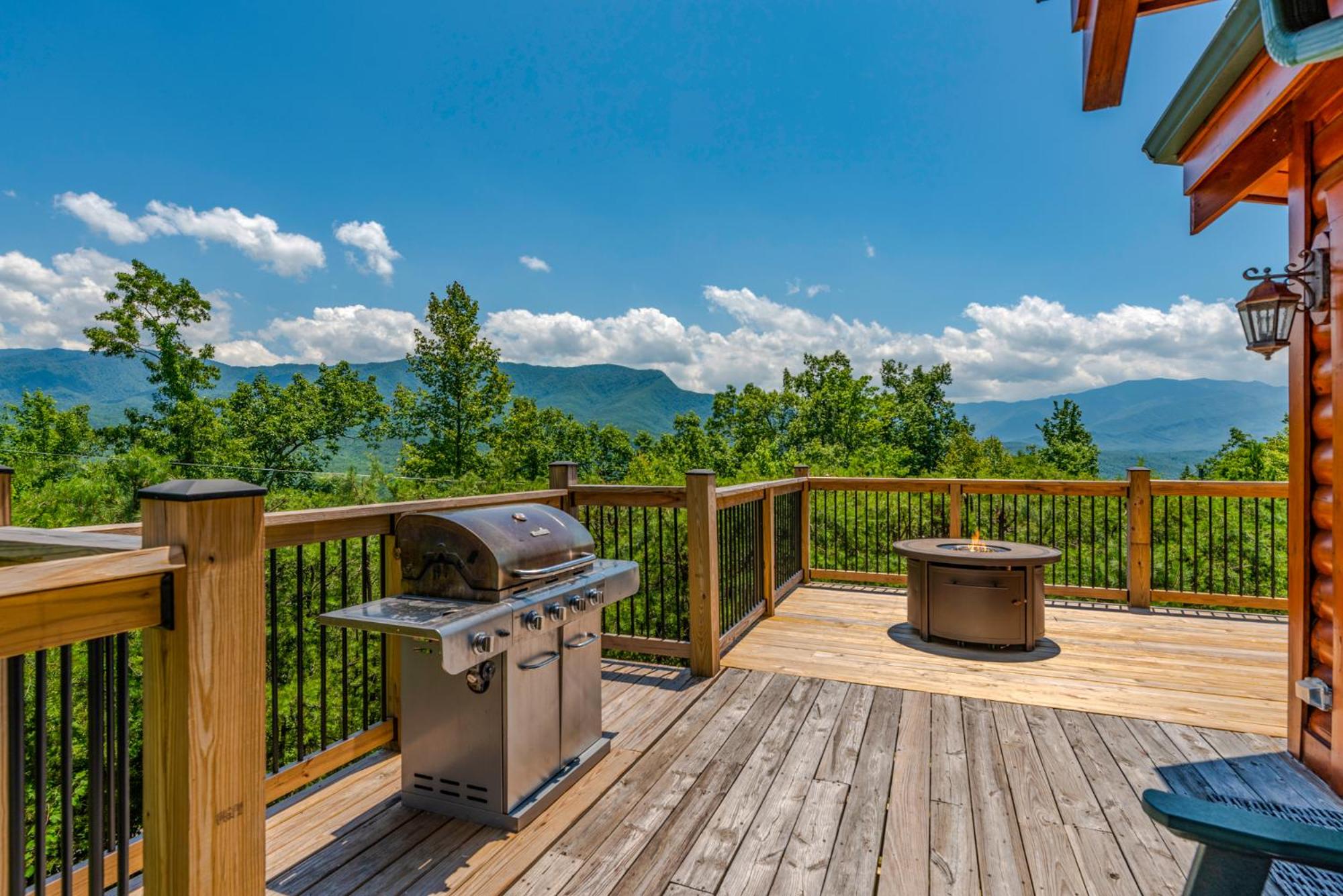 Pinnacle View Lodge by Stony Brook Cabins